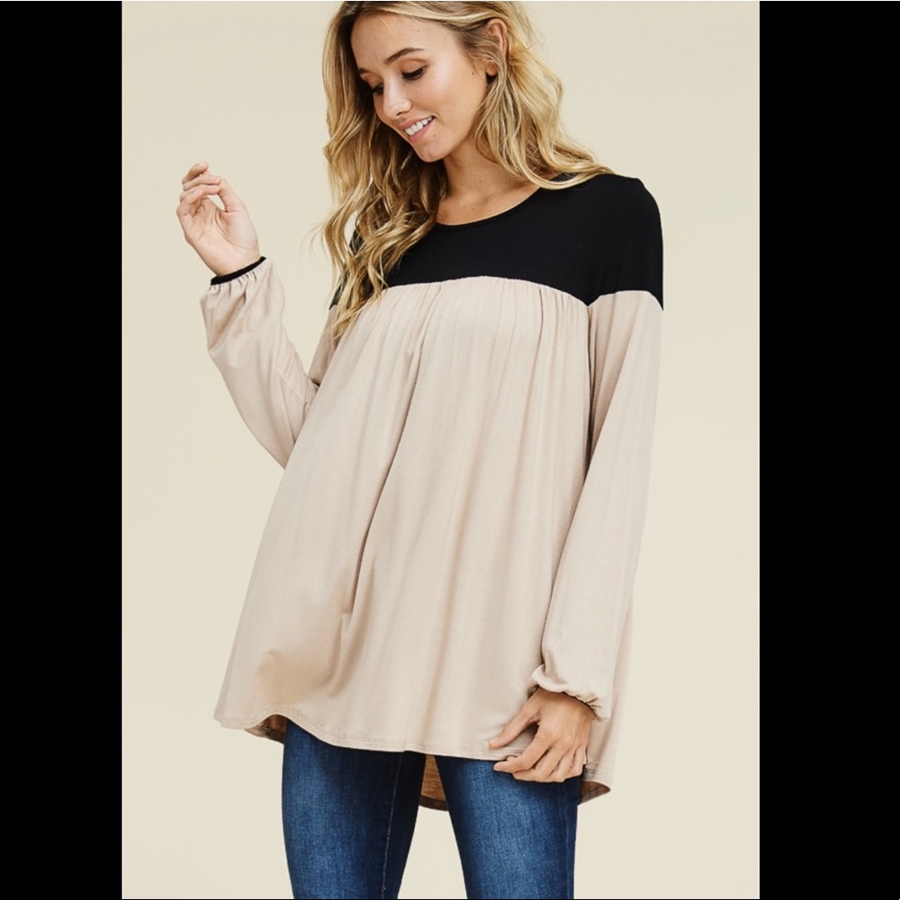Last 1 ‼️Color Block Top - Picture 2 of 7